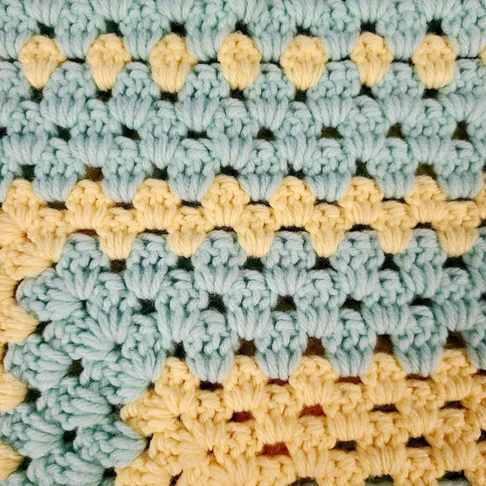 Vintage Handmade CROCHET AFGHAN‎ BABY LAP BLANKET PASTEL Yellow Blue 35